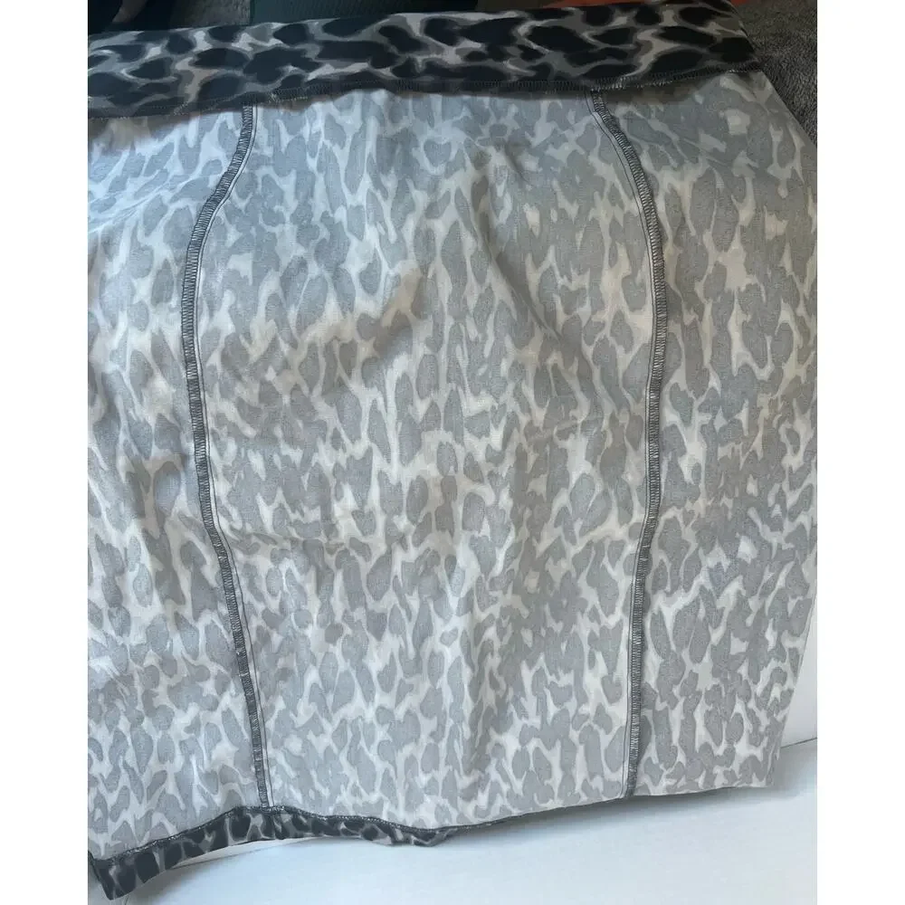 Worthington Leopard Print Black and Gray‎ Stretch Zippered Skirt Size 18